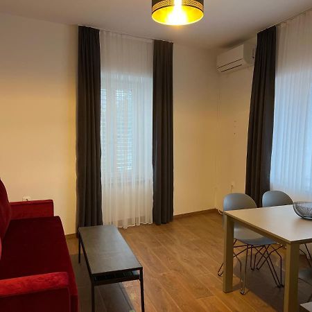 Nadija Apartmani Porec Esterno foto